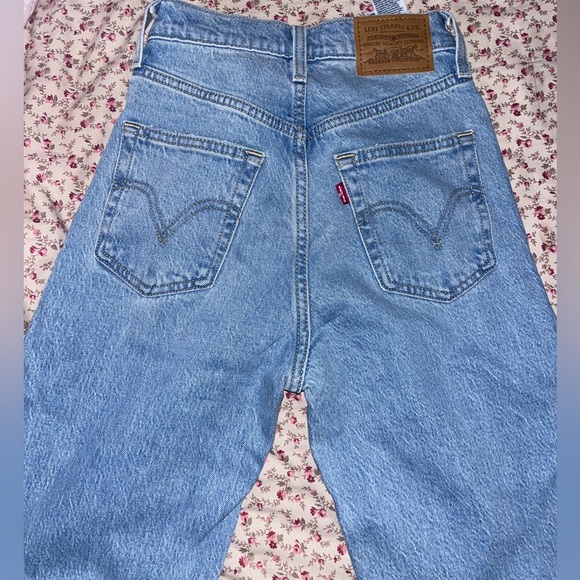 Levi’s Ribcage Bell - Picture 3 of 4